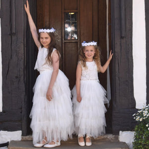 Two young flower girls