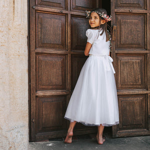 Flower girl wearing the Harper Dress