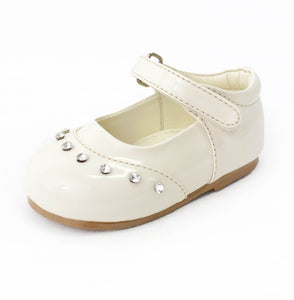 Baby cream shoes