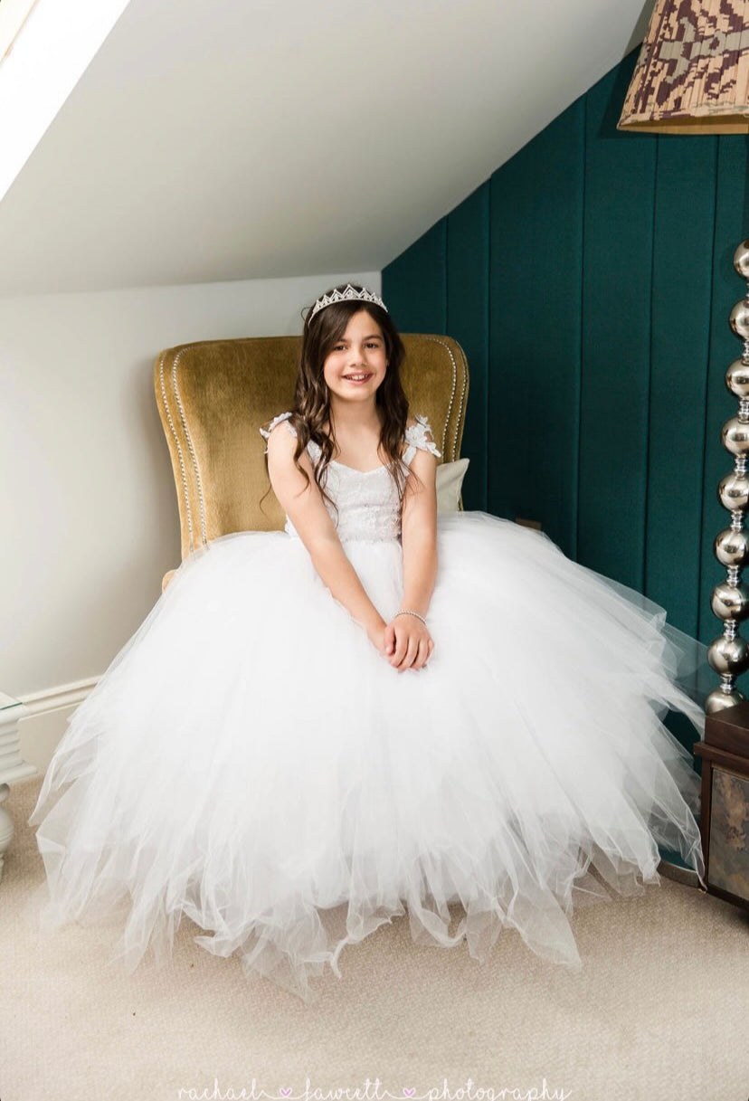 princess dress white Enchanted White / XL The sheer mesh yoke and puffed sleeves ensure she feels like a princess D467B | Snow White Bow